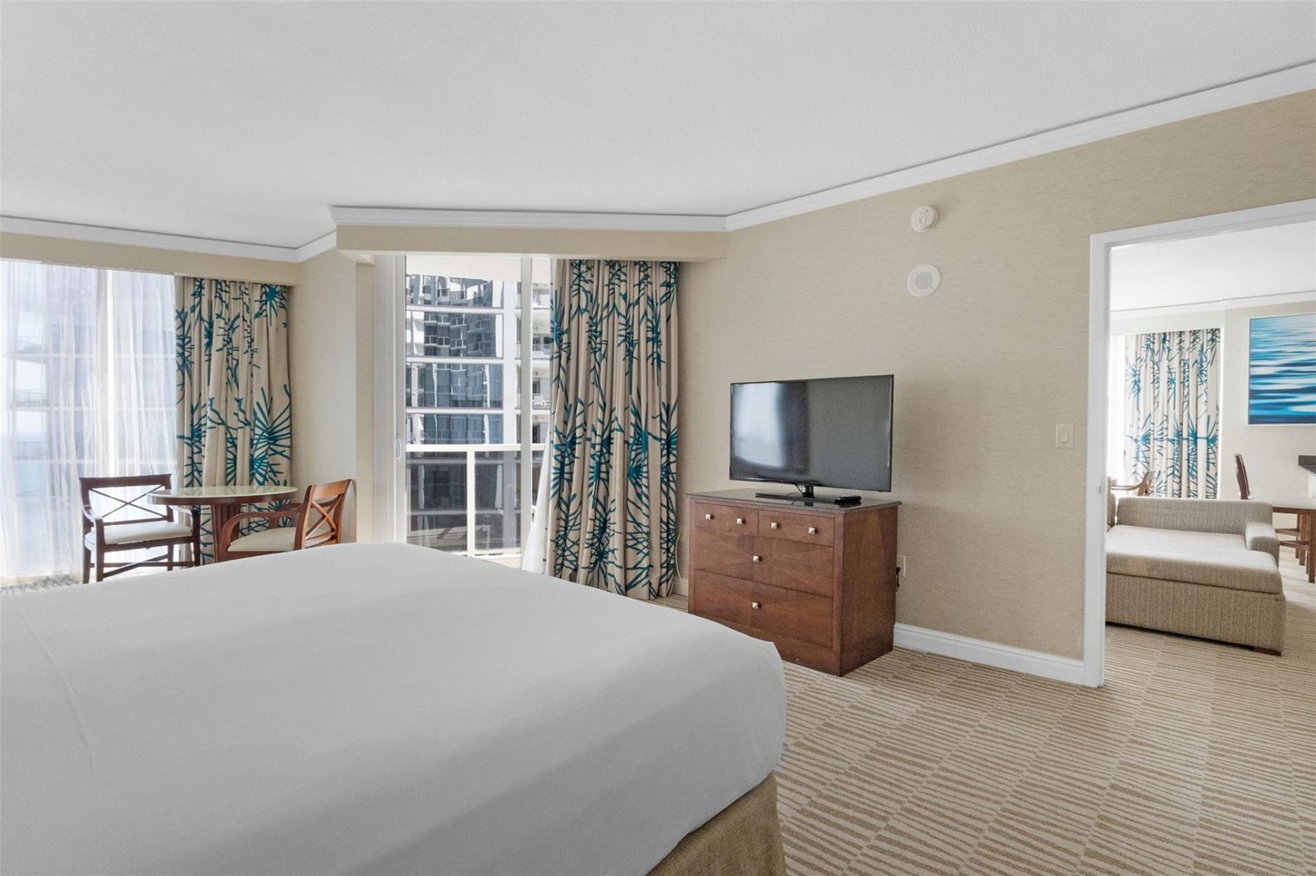 18001 Collins Avenue, Unit 2614, Sunny Isles Beach, FL 33160 Photo