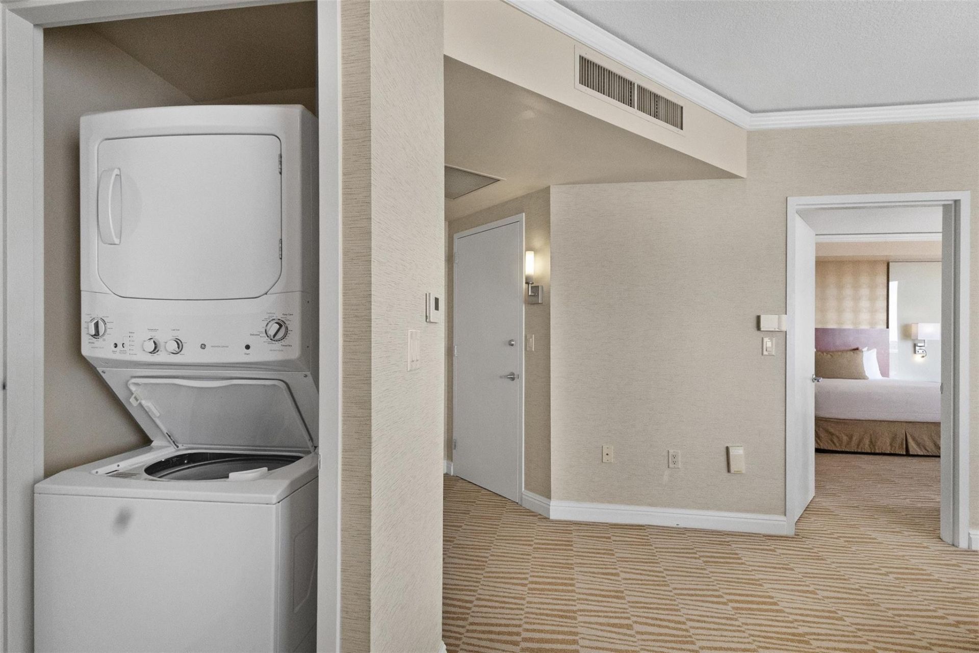 18001 Collins Avenue, Unit 2614, Sunny Isles Beach, FL 33160 Photo