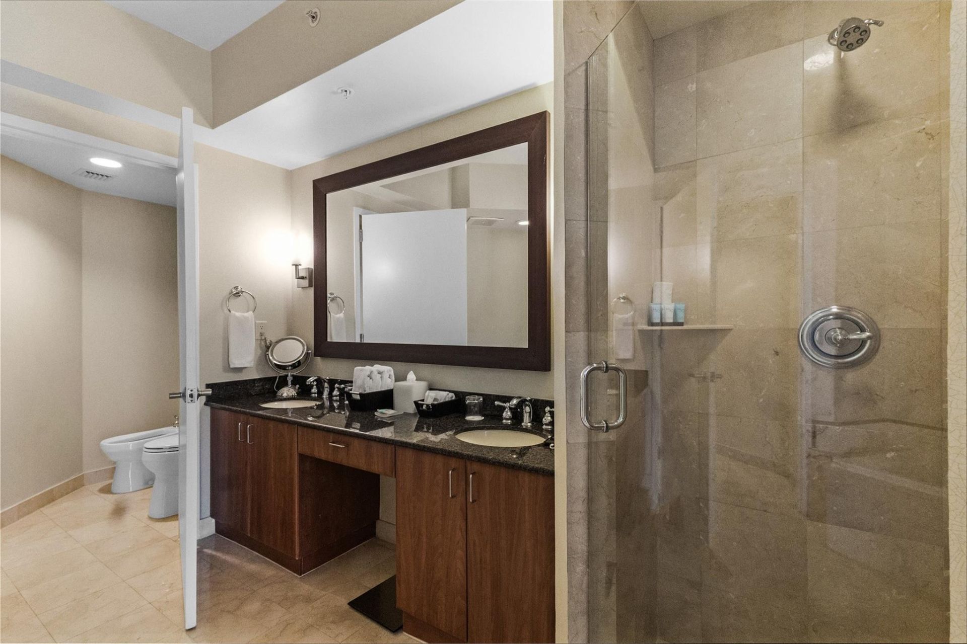 18001 Collins Avenue, Unit 2614, Sunny Isles Beach, FL 33160 Photo