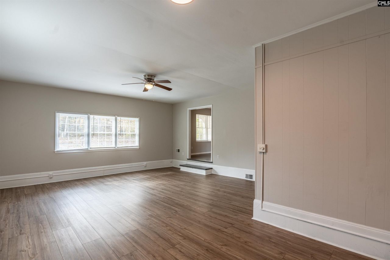 204 Park Road  Photo 11