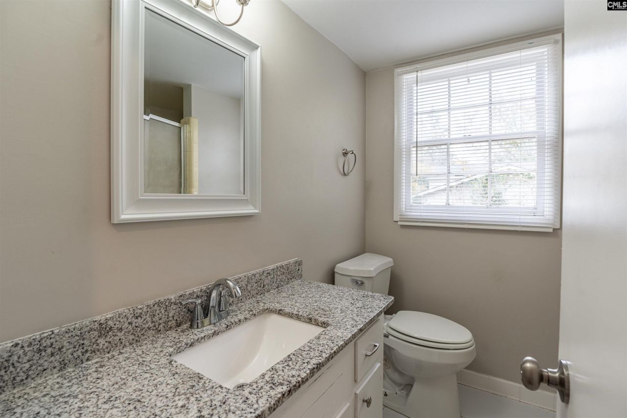 204 Park Road  Photo 19