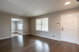 204 Park Road  photo 4