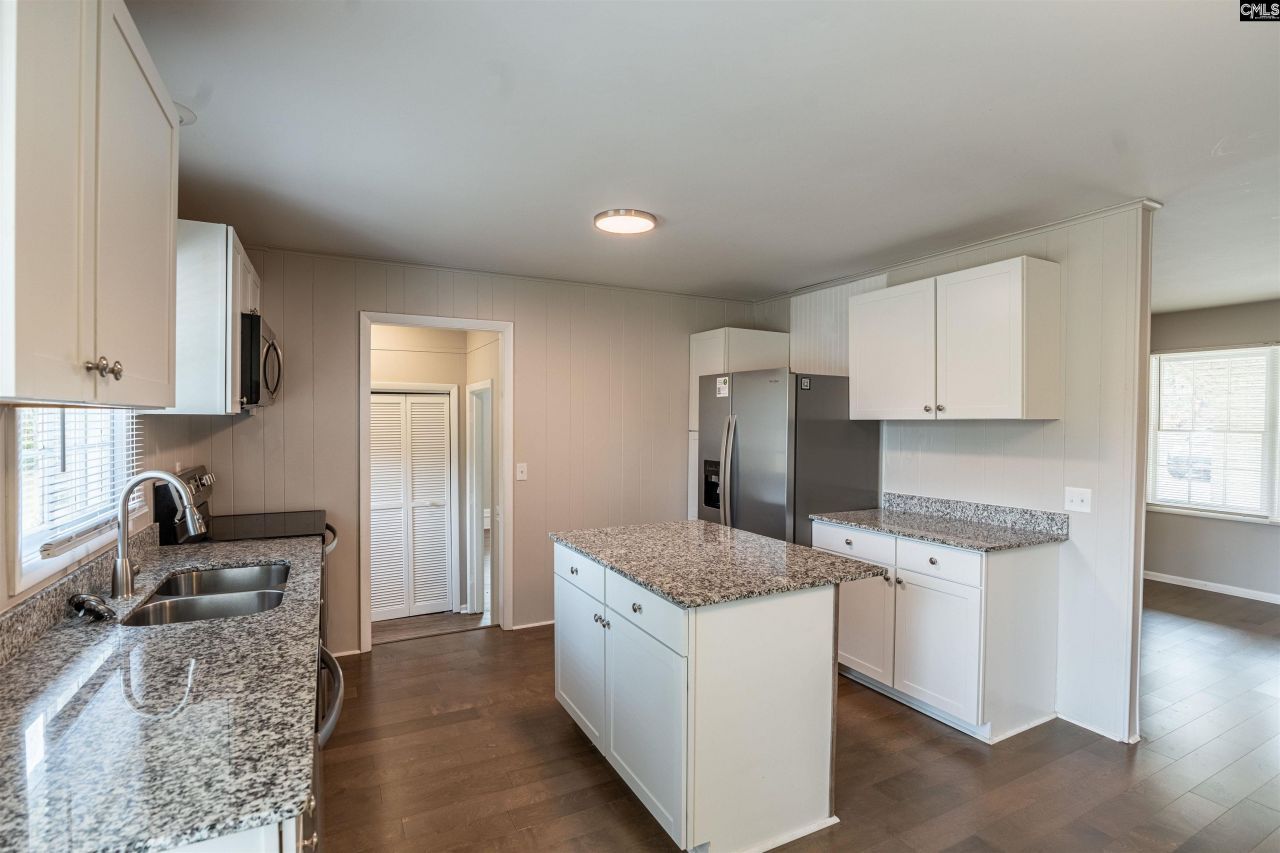 204 Park Road  Photo 7