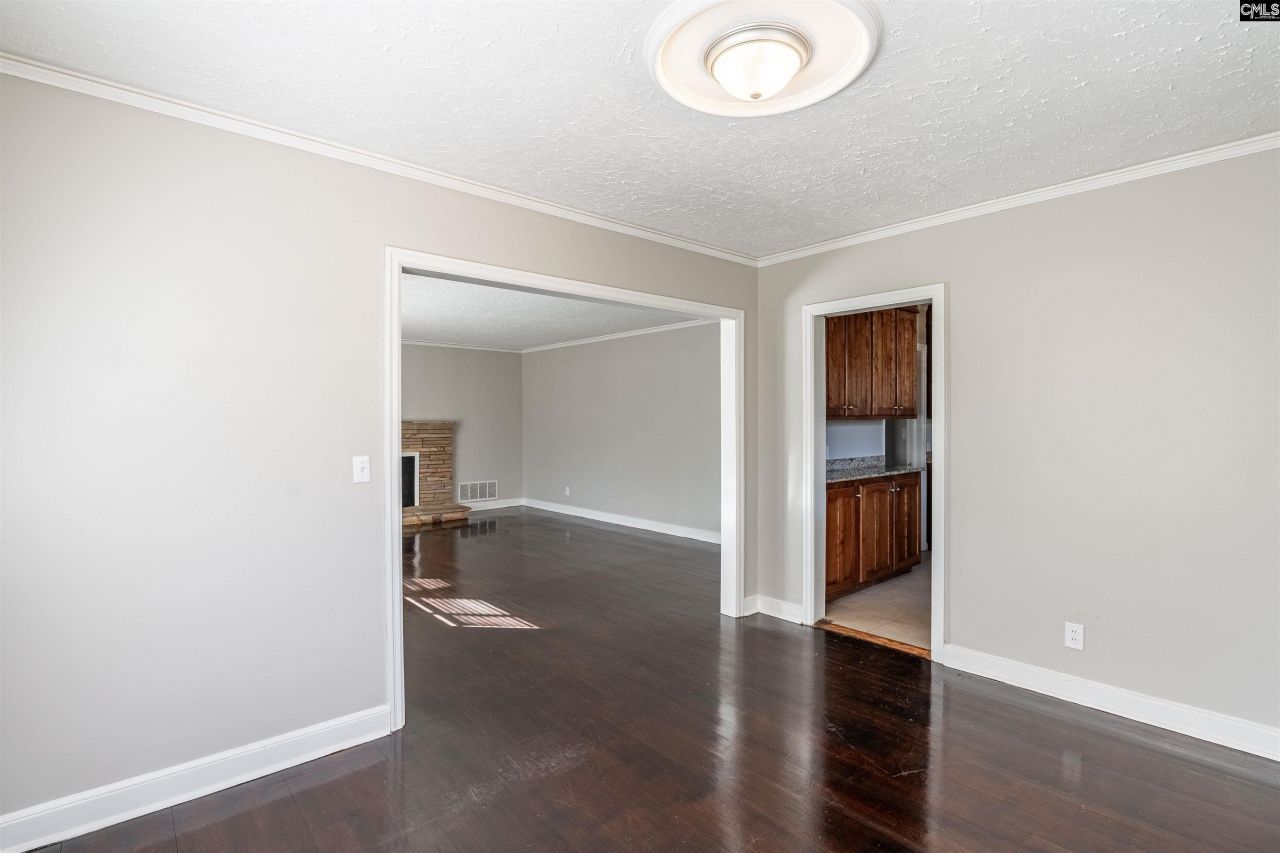 1101 Sunnyside Drive  Photo 11