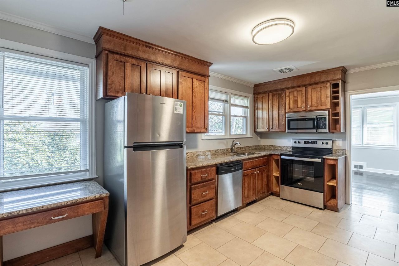 1101 Sunnyside Drive  Photo 12