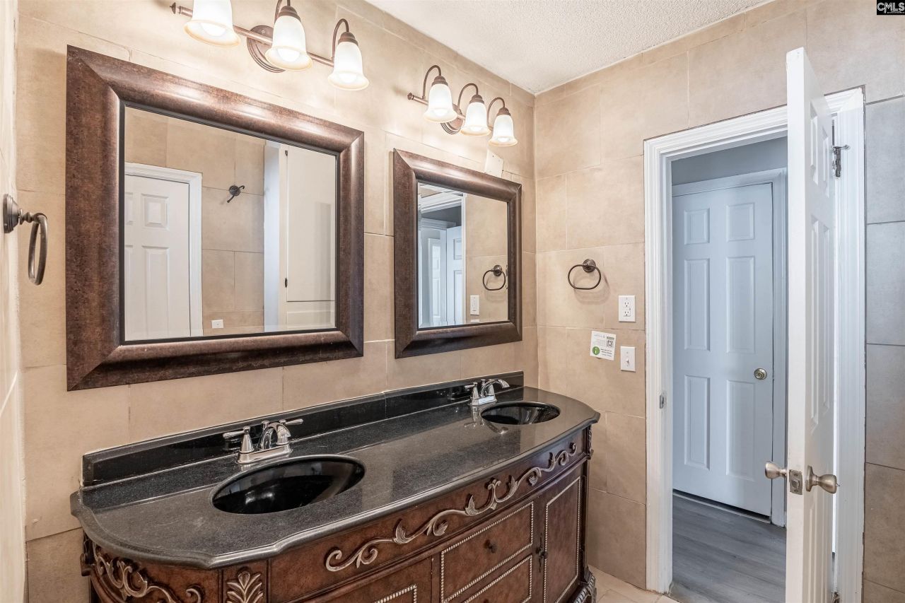 1101 Sunnyside Drive  Photo 21