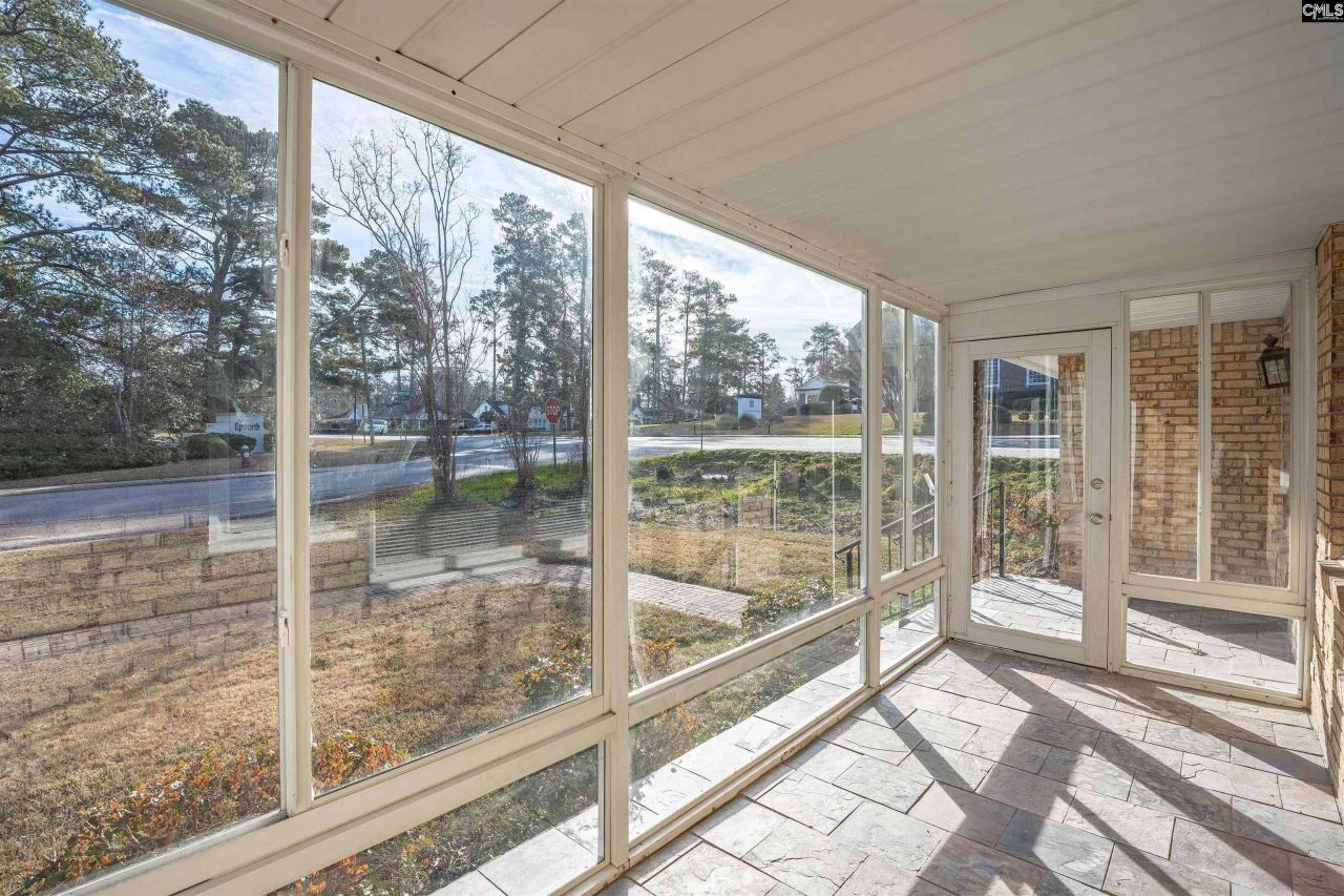 1101 Sunnyside Drive  Photo 5