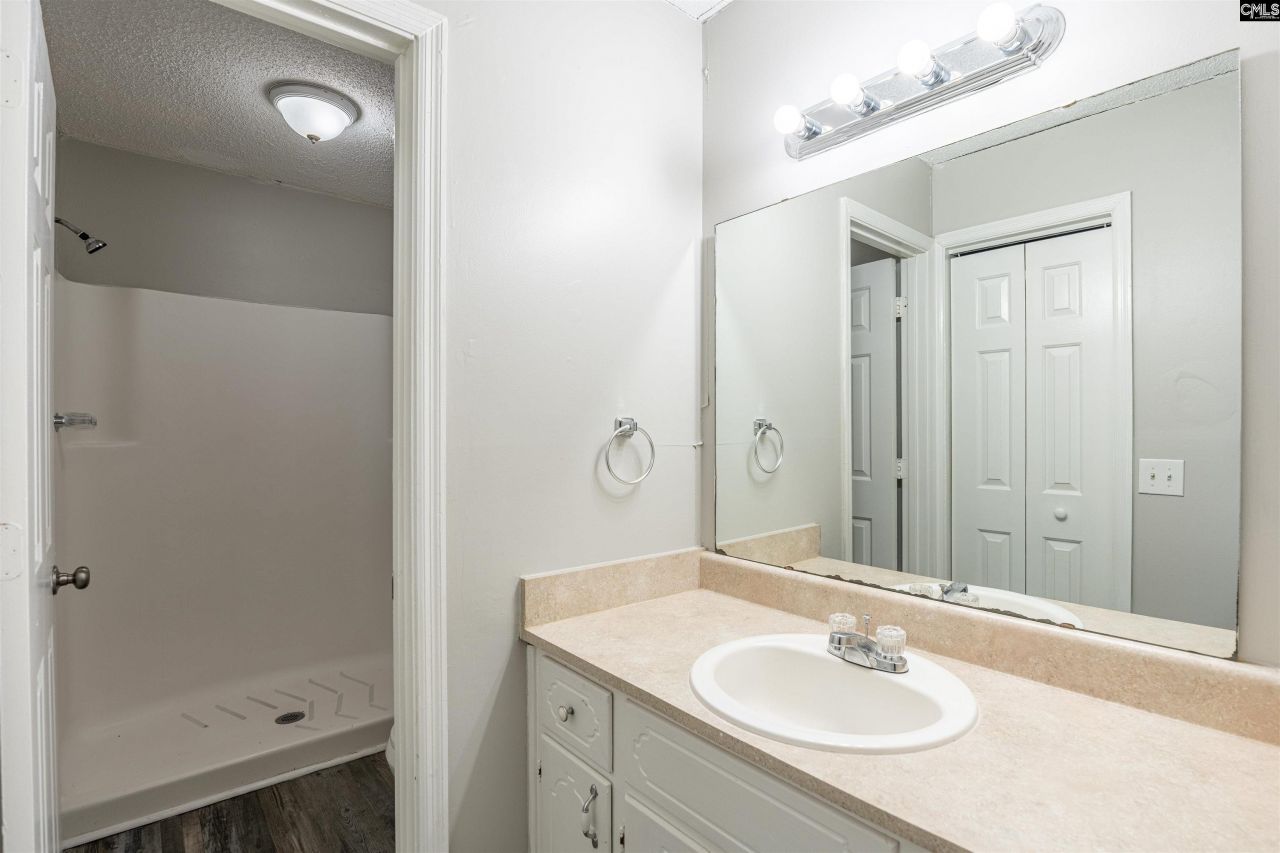 153 Twisted Hill Road  Photo 15