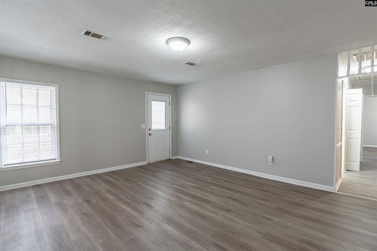 153 Twisted Hill Road  Photo 7