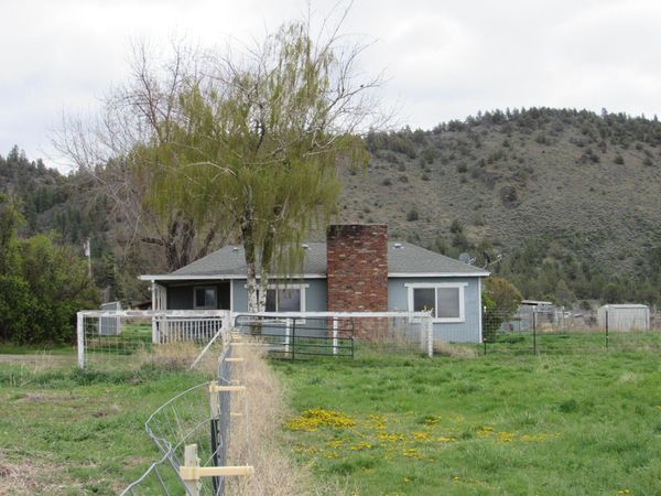 29277 N Highway 97 Highway N, Unit 251122, Chiloquin, OR 97624