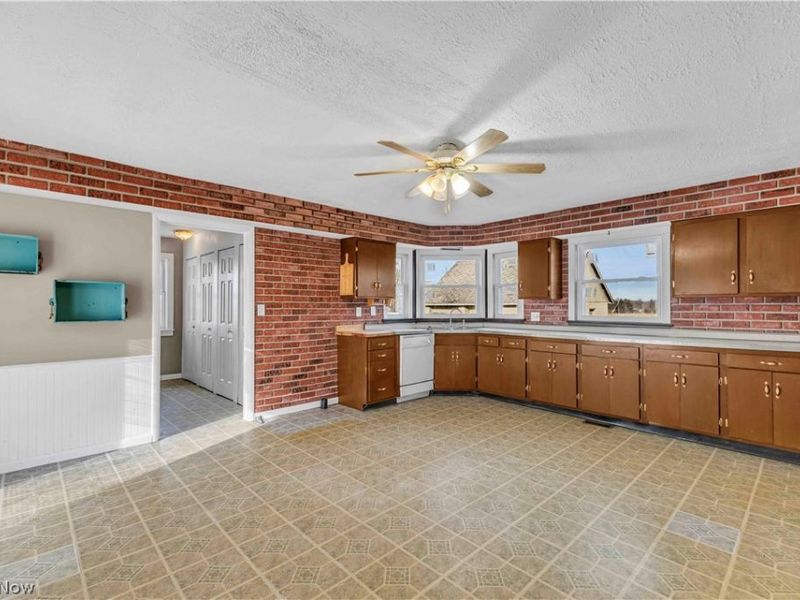 4470 Avon Lake Road, Litchfield, OH 44253 Photo 14