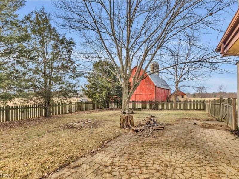 4470 Avon Lake Road, Litchfield, OH 44253 Photo 7