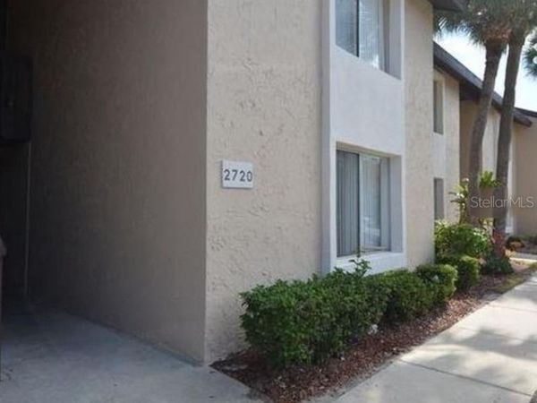 2720 HIDDEN LAKE BOULEVARD, Unit B, SARASOTA, FL 34237