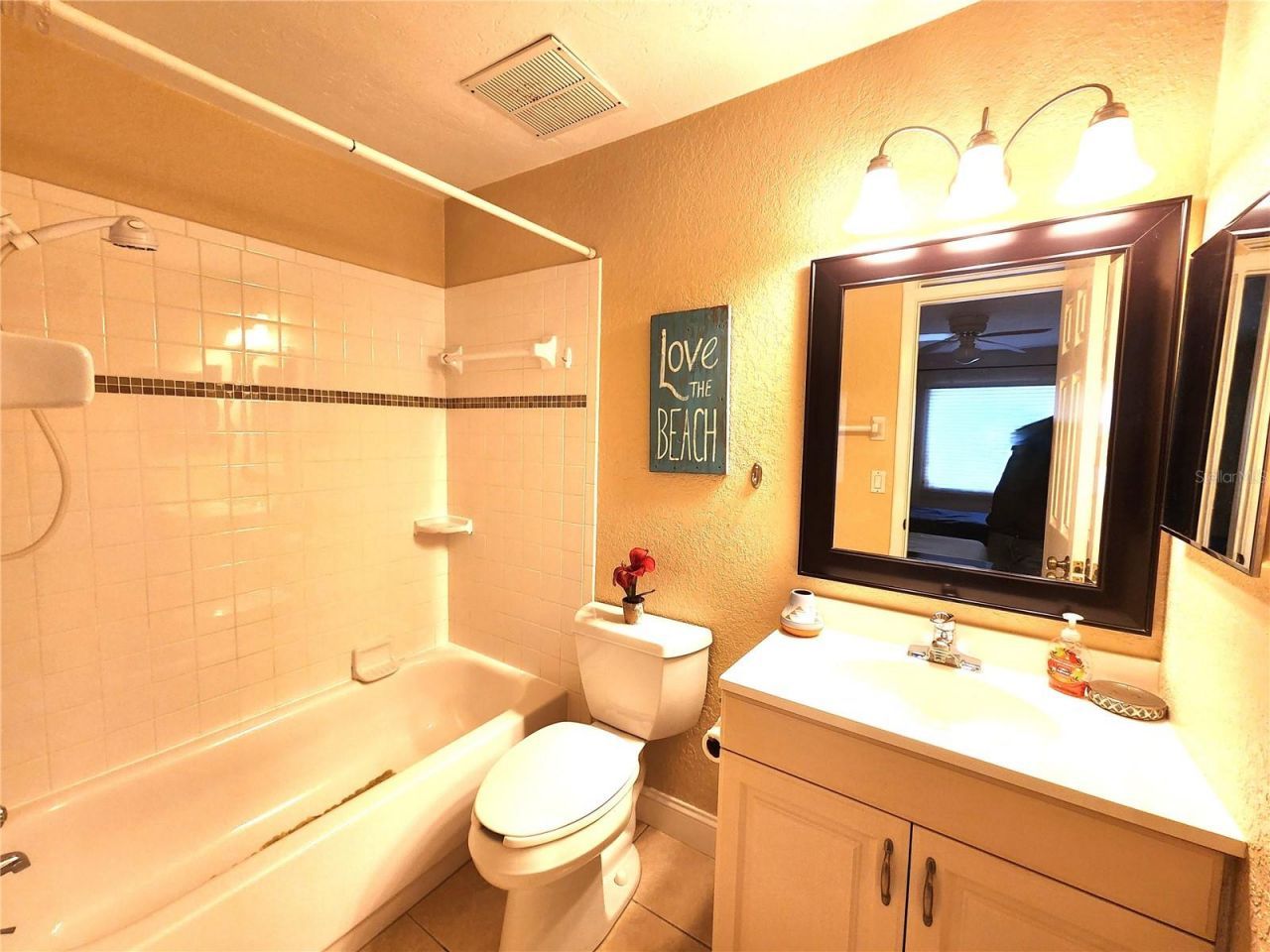 2720 Hidden Lake Boulevard, Unit B, Sarasota, FL 34237 Photo