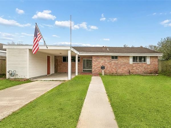 145 LEVEE VIEW Drive, River Ridge, LA 70123