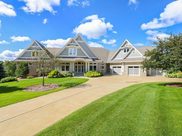 8700 Legends Club Drive, Prior Lake, MN 55372