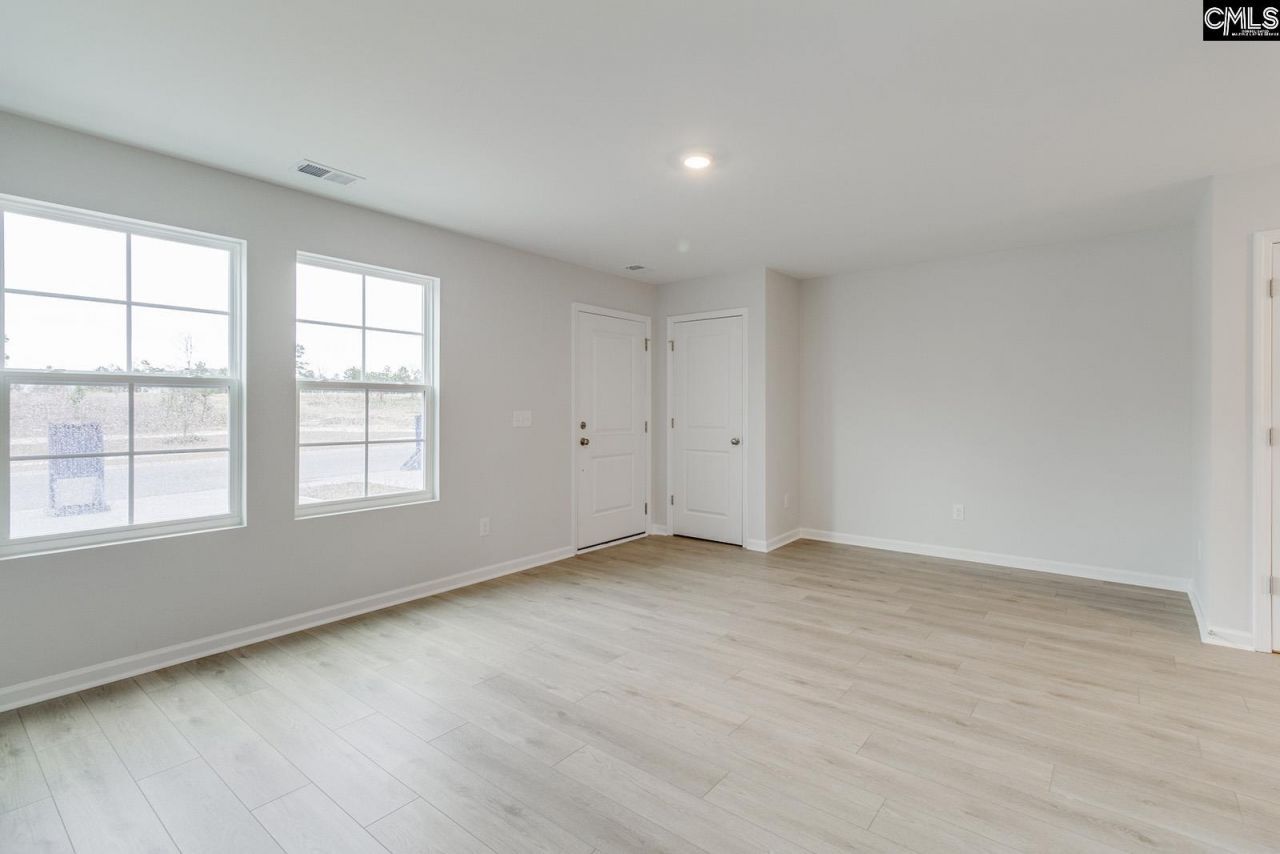 3018 Harborview Drive Photo 6