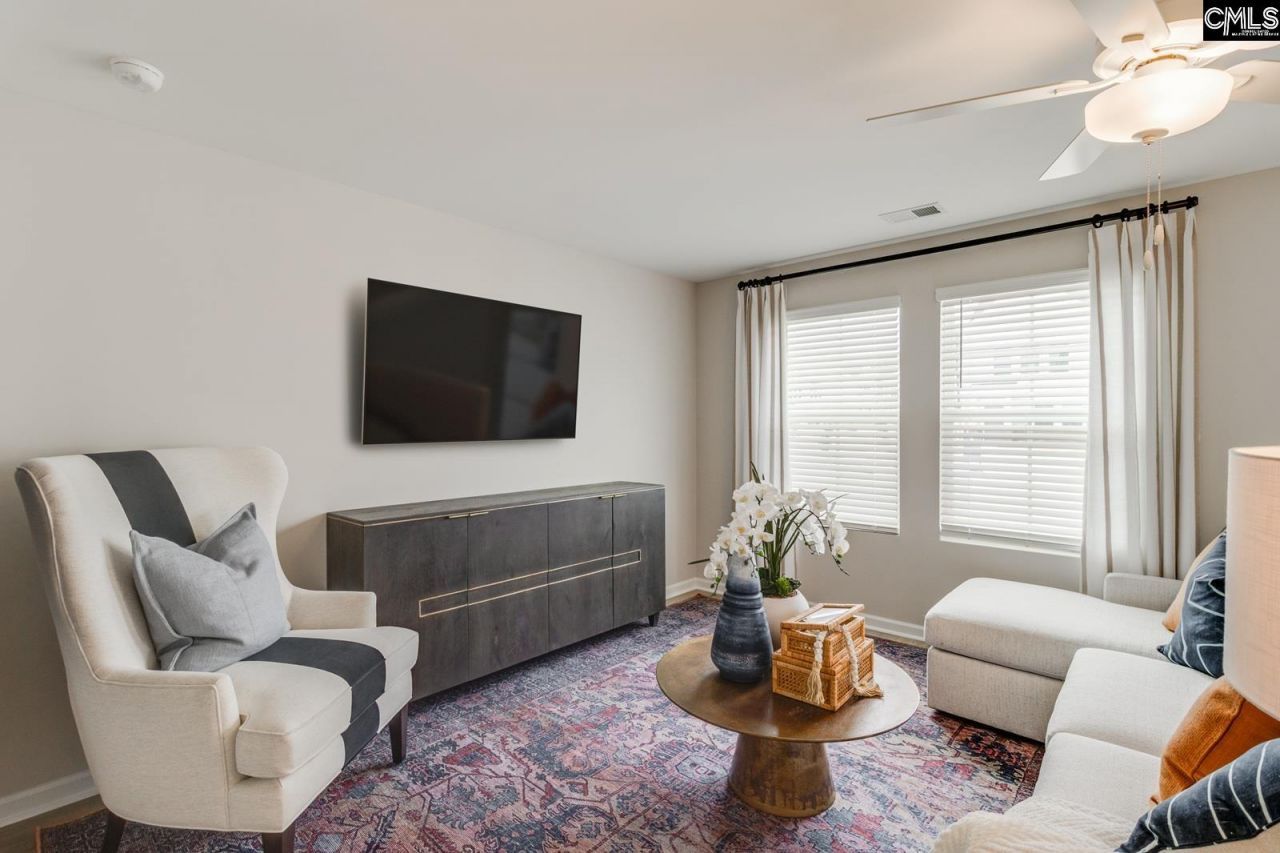 3018 Harborview Drive Photo 6