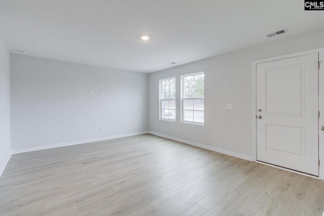 3018 Harborview Drive Photo 7