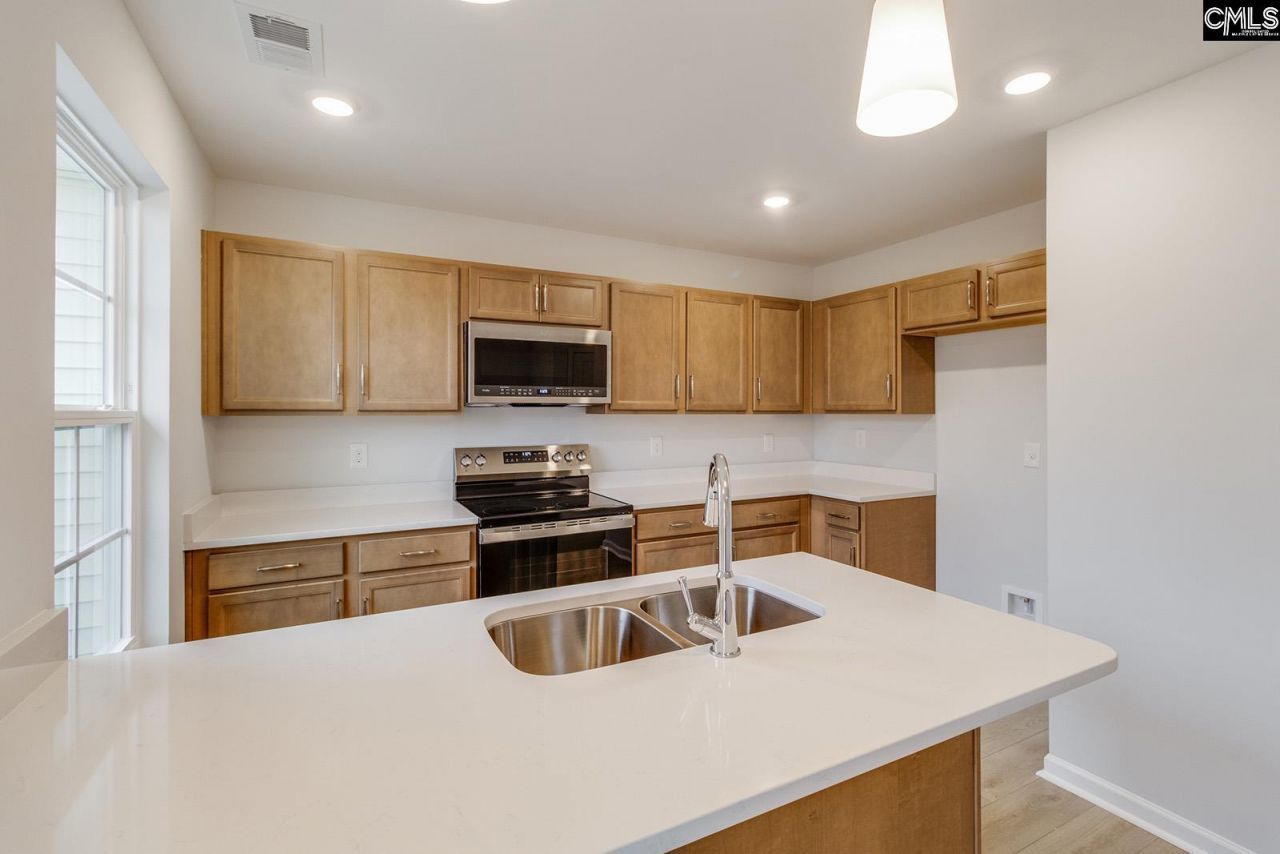 3018 Harborview Drive Photo 9