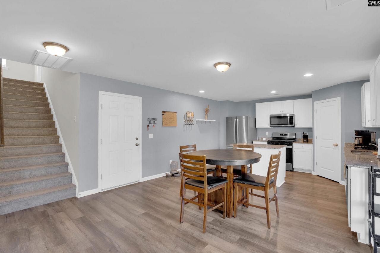 135 Savannah Wood Road Photo 12