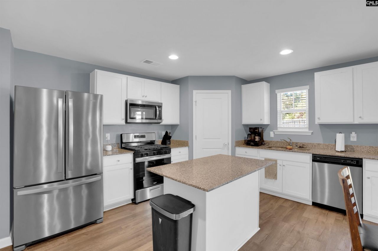 135 Savannah Wood Road Photo 13