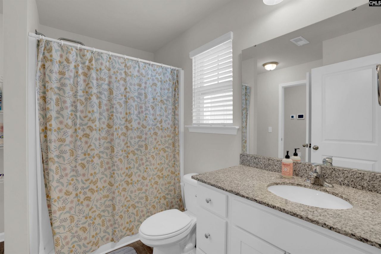 135 Savannah Wood Road Photo 22