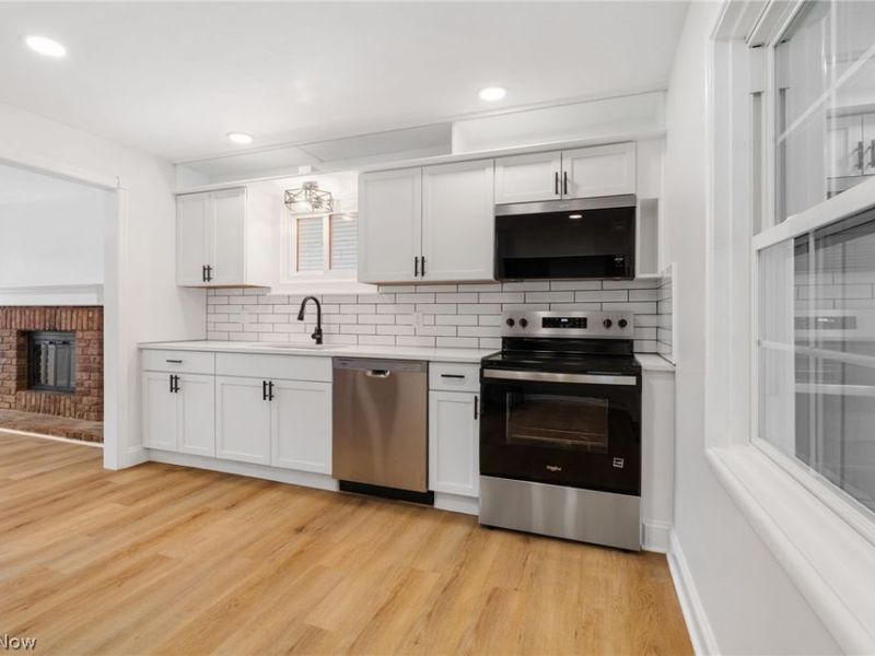 1912 Hanover Street, Cuyahoga Falls, OH 44221 Photo 9