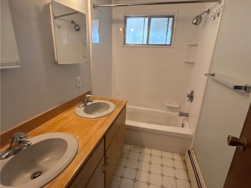 7090 Euclid Chardon Road, Kirtland, OH 44094 Photo 5