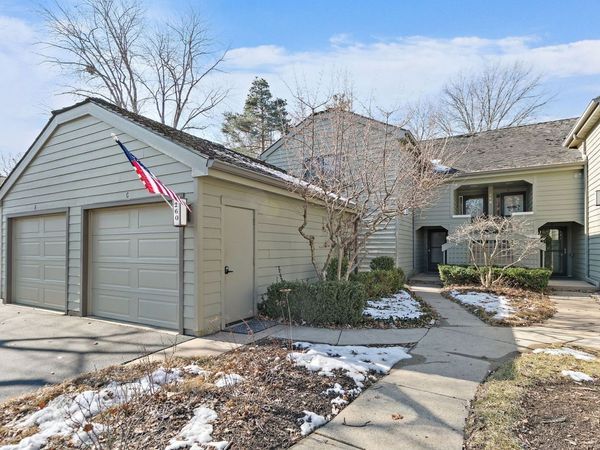 260 Timber Ridge Lane, Unit A, Lake Barrington, IL 60010