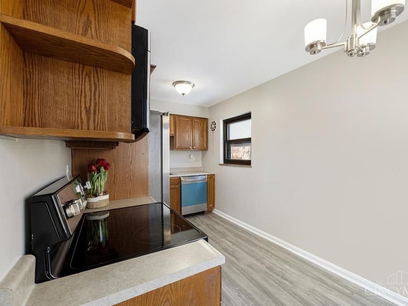 1144 Hempstead Drive, Cincinnati, OH 45231 Photo 11