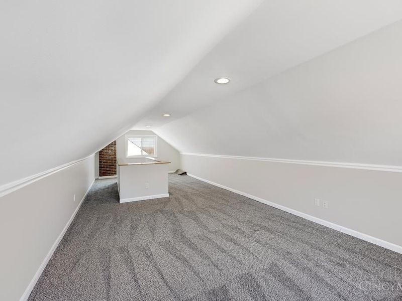 1144 Hempstead Drive, Cincinnati, OH 45231 Photo 21