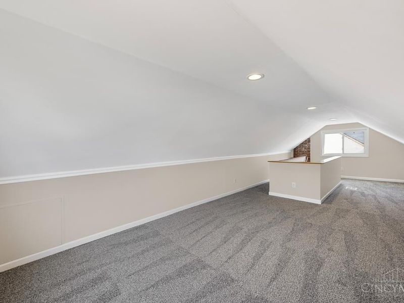 1144 Hempstead Drive, Cincinnati, OH 45231 Photo 22