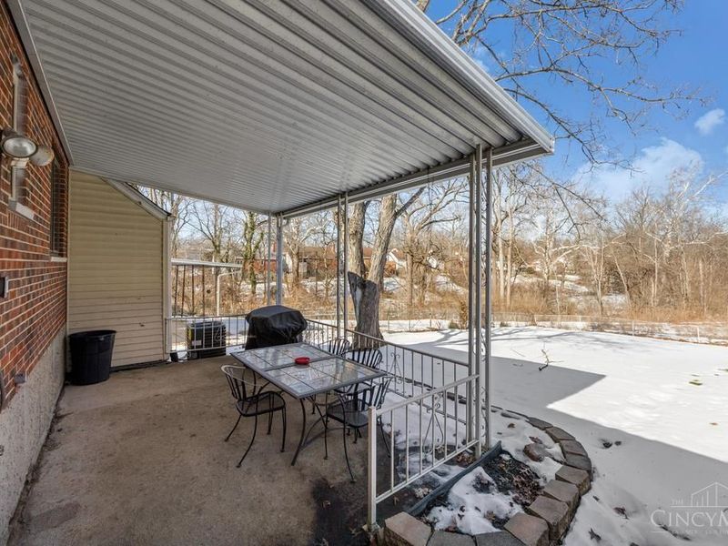 1144 Hempstead Drive, Cincinnati, OH 45231 Photo 27