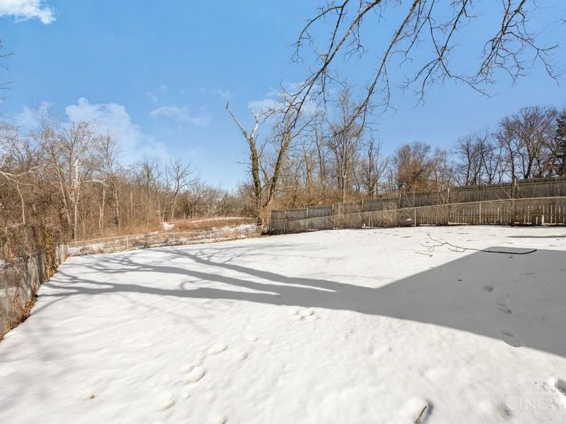 1144 Hempstead Drive, Cincinnati, OH 45231 Photo 31