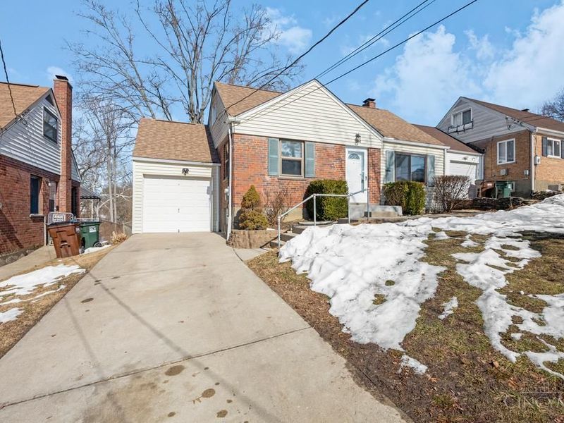 1144 Hempstead Drive, Cincinnati, OH 45231 Photo 33