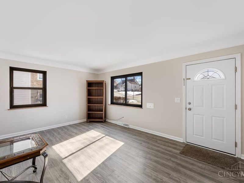 1144 Hempstead Drive, Cincinnati, OH 45231 Photo 5