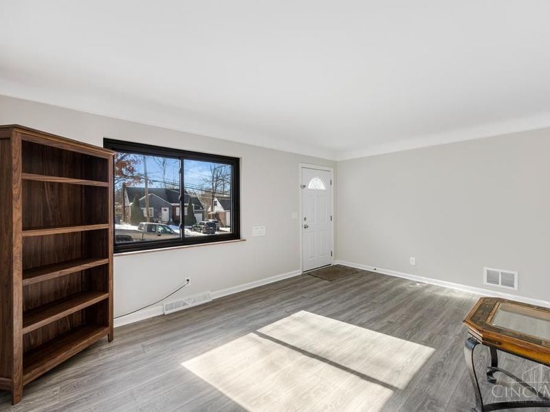 1144 Hempstead Drive, Cincinnati, OH 45231 Photo 8