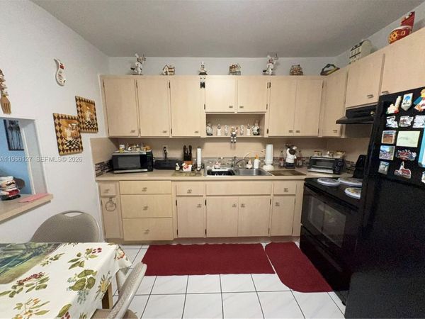 6190 W 19th Ave, Unit 205, Hialeah, FL 33012