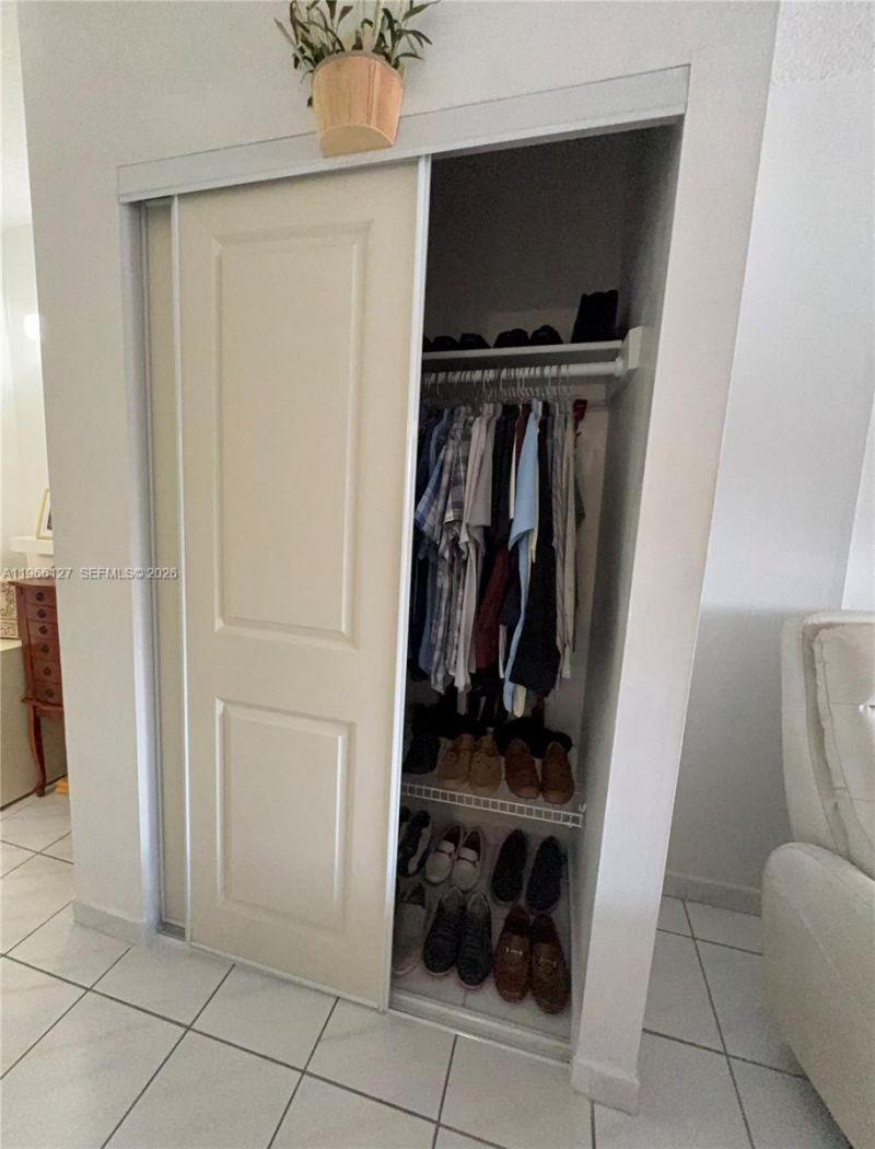 6190 W 19th Ave, Unit 205, Hialeah, FL 33012 Photo