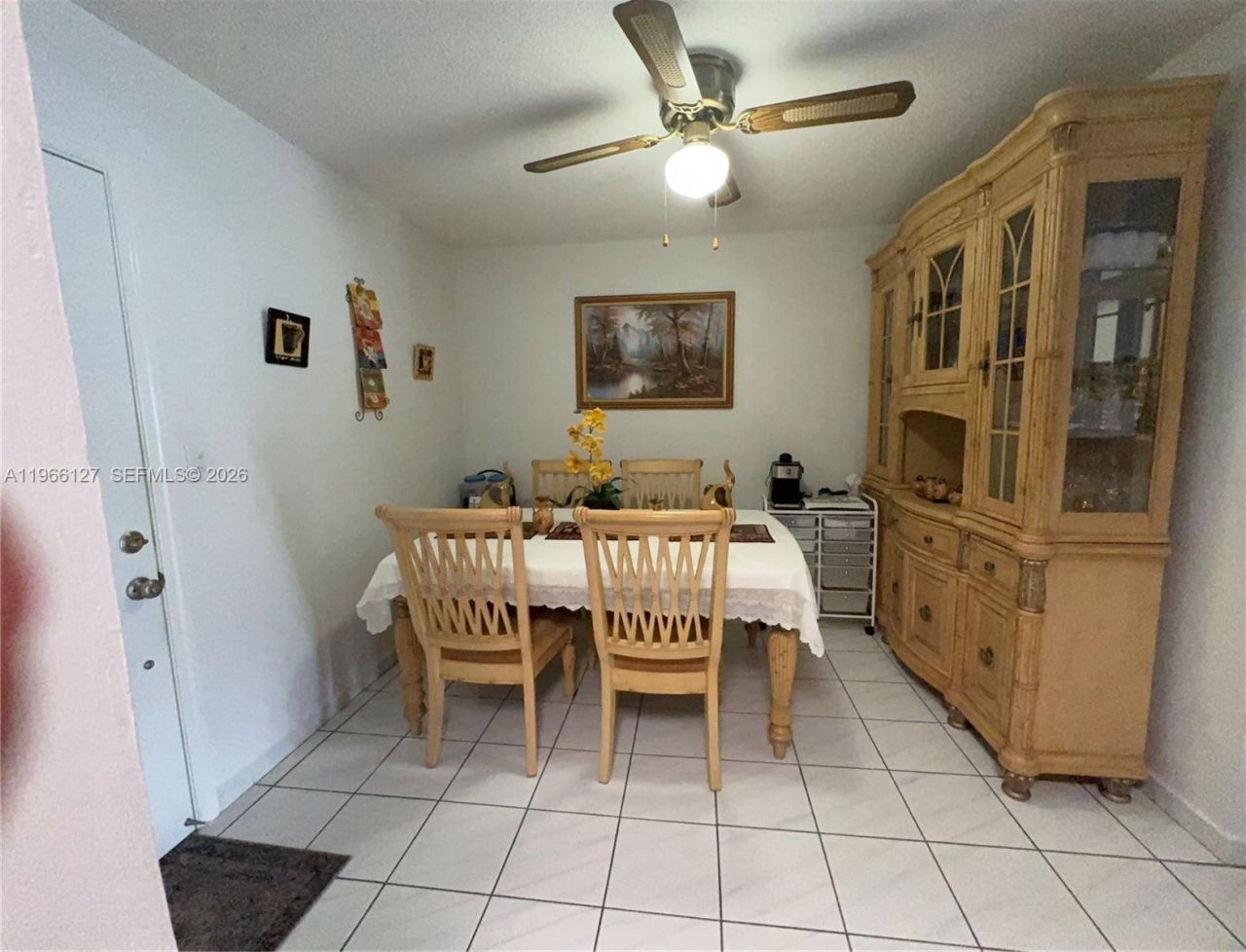 6190 W 19th Ave, Unit 205, Hialeah, FL 33012 Photo