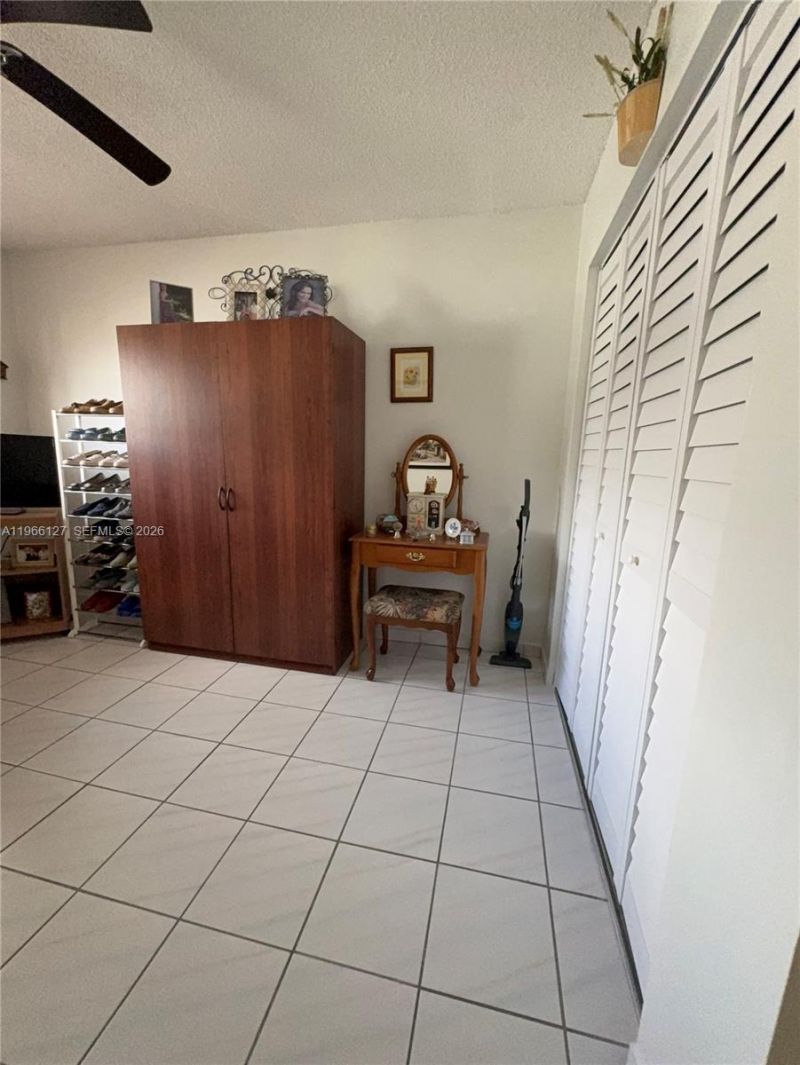 6190 W 19th Ave, Unit 205, Hialeah, FL 33012 Photo