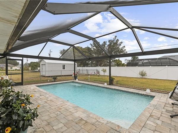 303 NE 13th AVE, CAPE CORAL, FL 33909