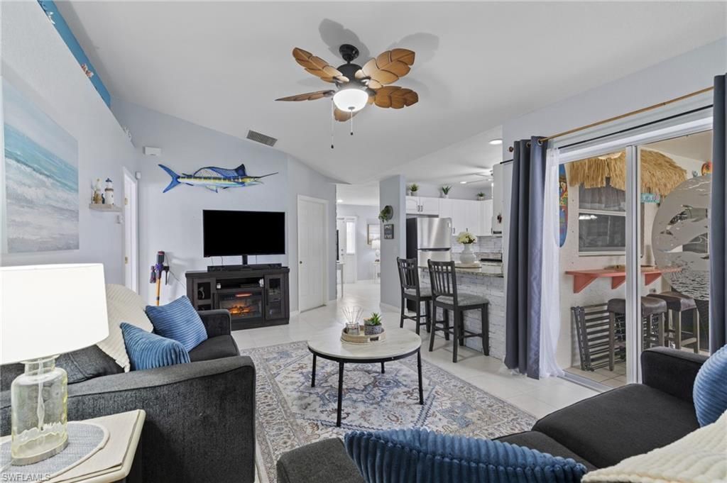 303 NE 13th Ave, Cape Coral, FL 33909 Photo