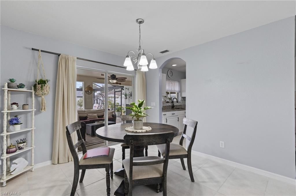 303 NE 13th Ave, Cape Coral, FL 33909 Photo