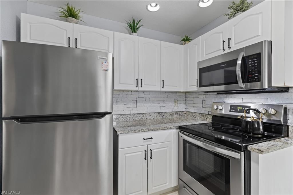 303 NE 13th Ave, Cape Coral, FL 33909 Photo