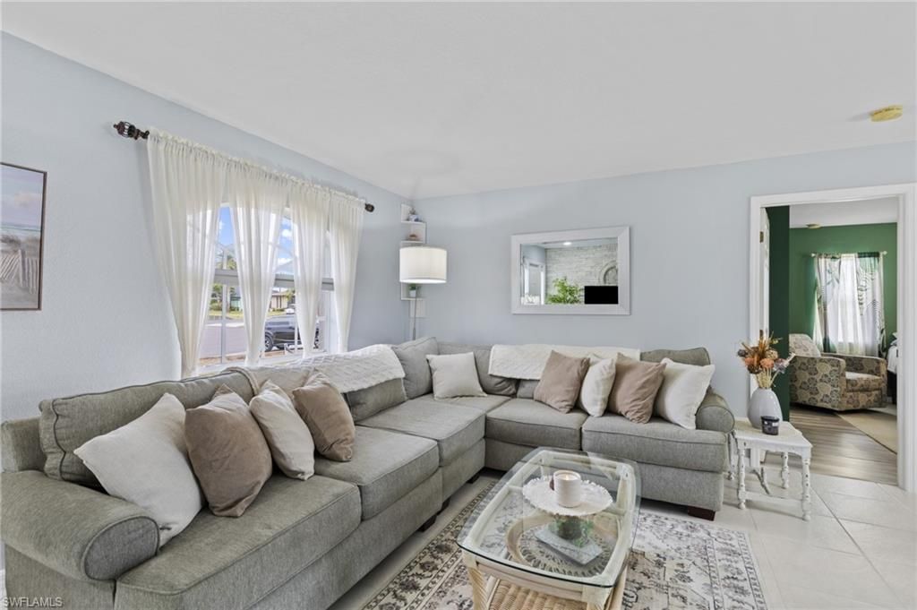 303 NE 13th Ave, Cape Coral, FL 33909 Photo