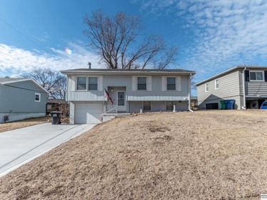 7112 S 78 Street, La Vista, NE 68128