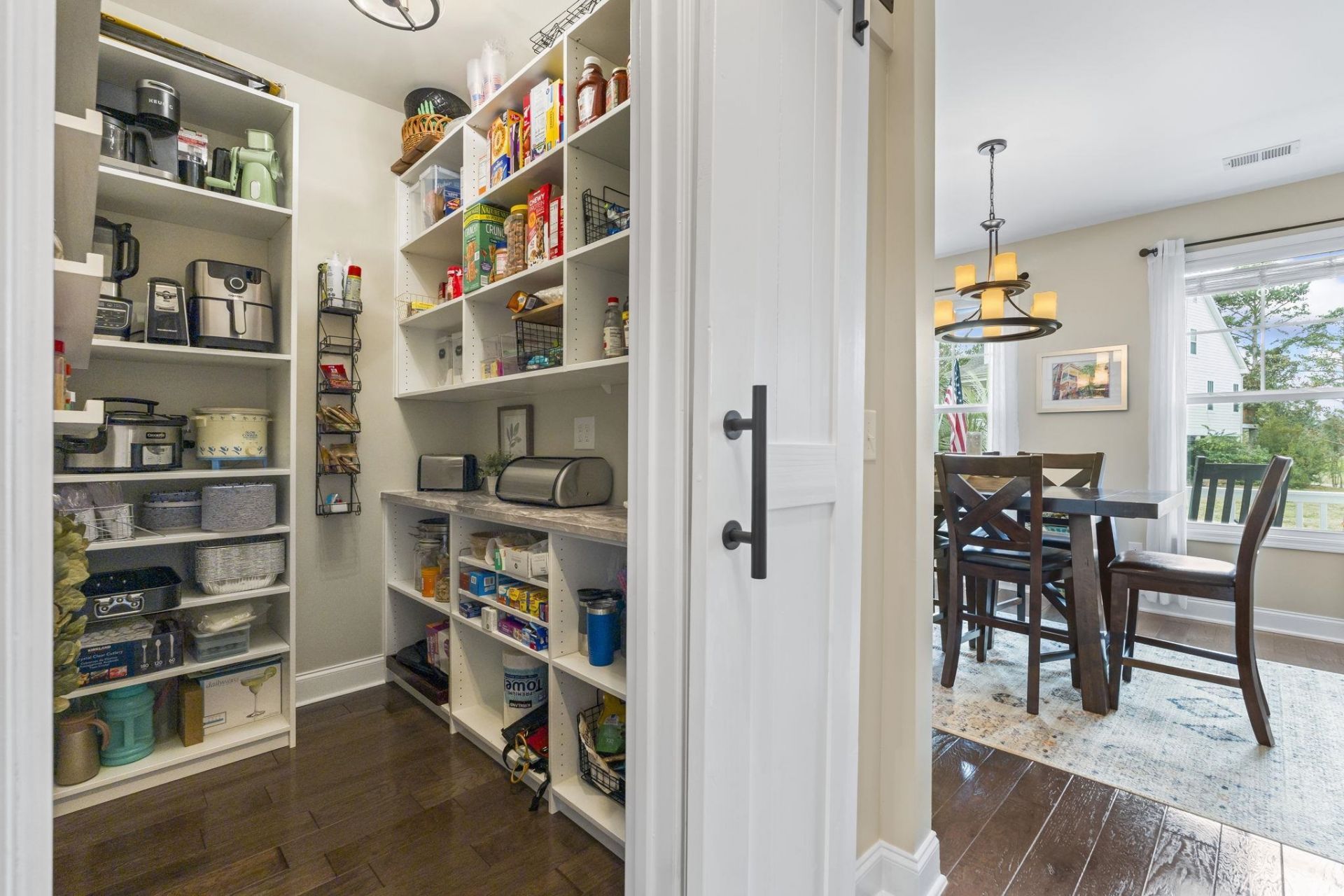 825 Falkirk St. Photo 12
