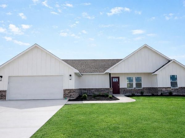 141 Zaragosa Drive, Lipan, TX 76462